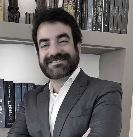Dr. Ricardo Senise